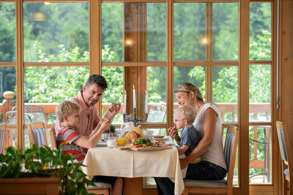 Hotel-Gasthof Mauthaeusl Schneizlreuth Buitenkant foto